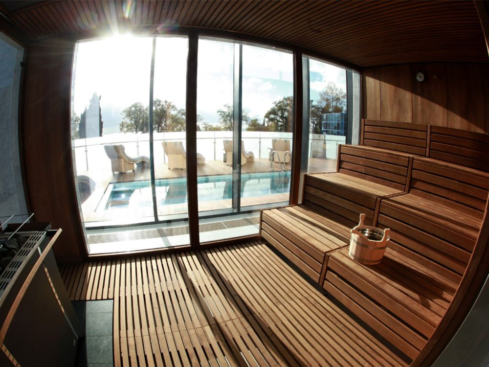 BESPOKE SAUNA