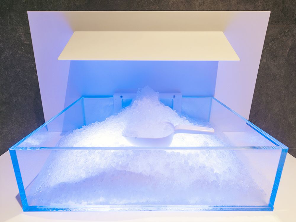 Ice fountain for SPA: a key element for wellness center